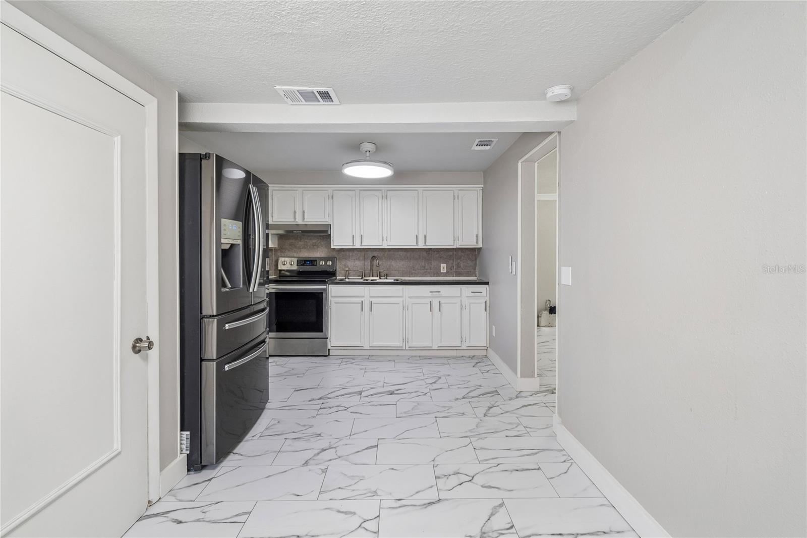 1614 E MAPLE AVE, TAMPA, FL — photo 33