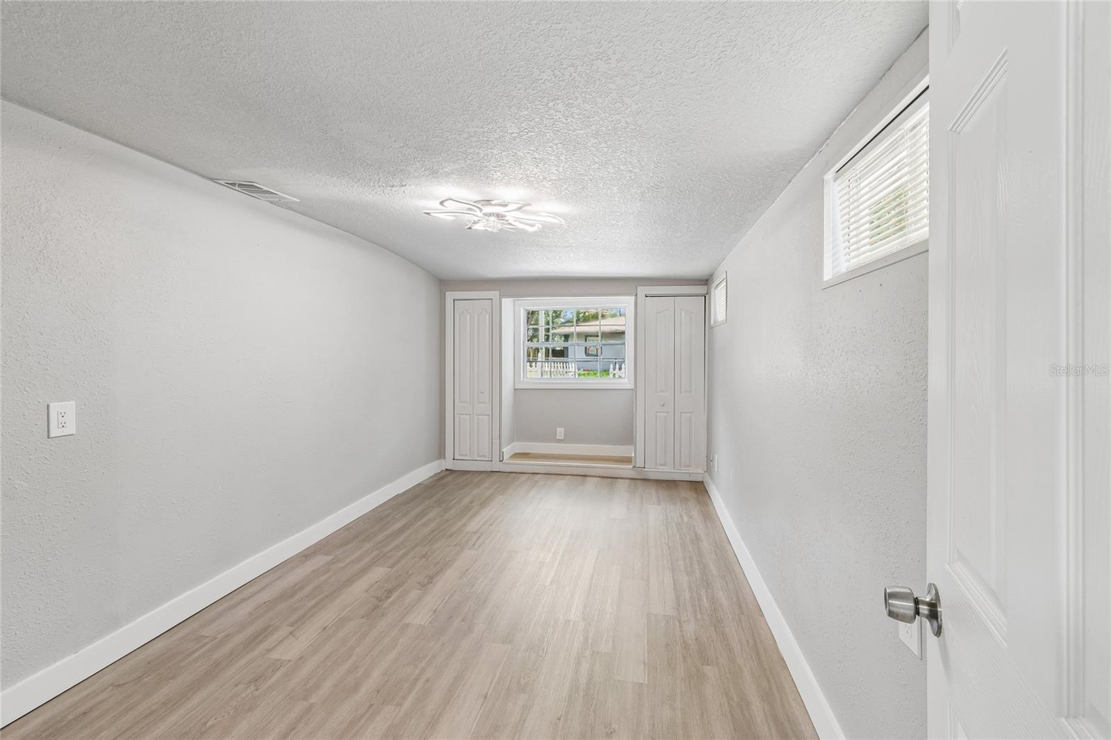1614 E MAPLE AVE, TAMPA, FL — photo 37