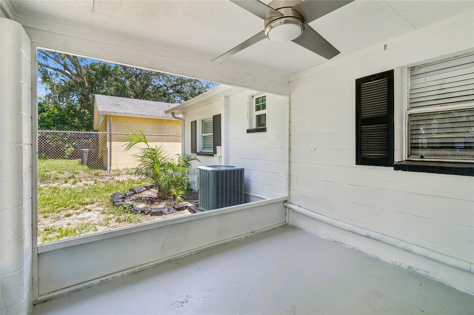 1614 E MAPLE AVE, TAMPA, FL — photo 46