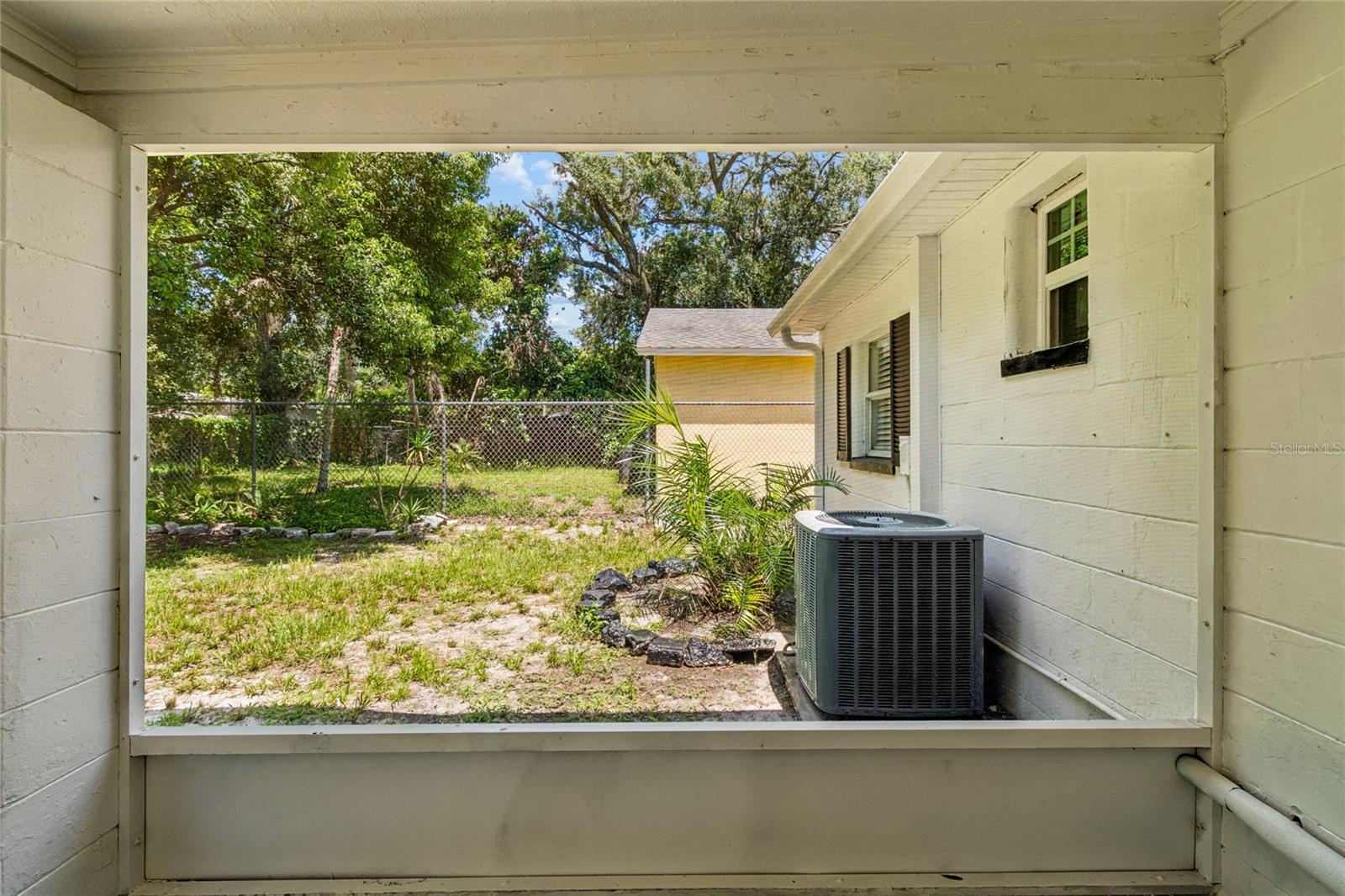 1614 E MAPLE AVE, TAMPA, FL — photo 48