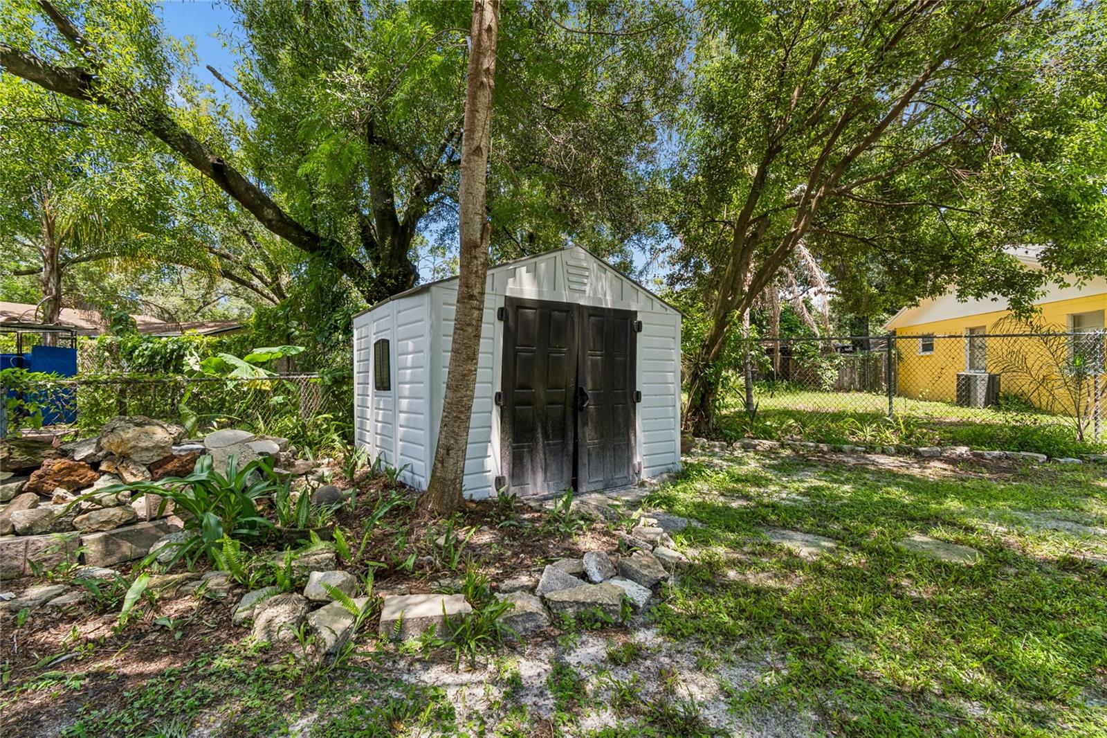 1614 E MAPLE AVE, TAMPA, FL — photo 51