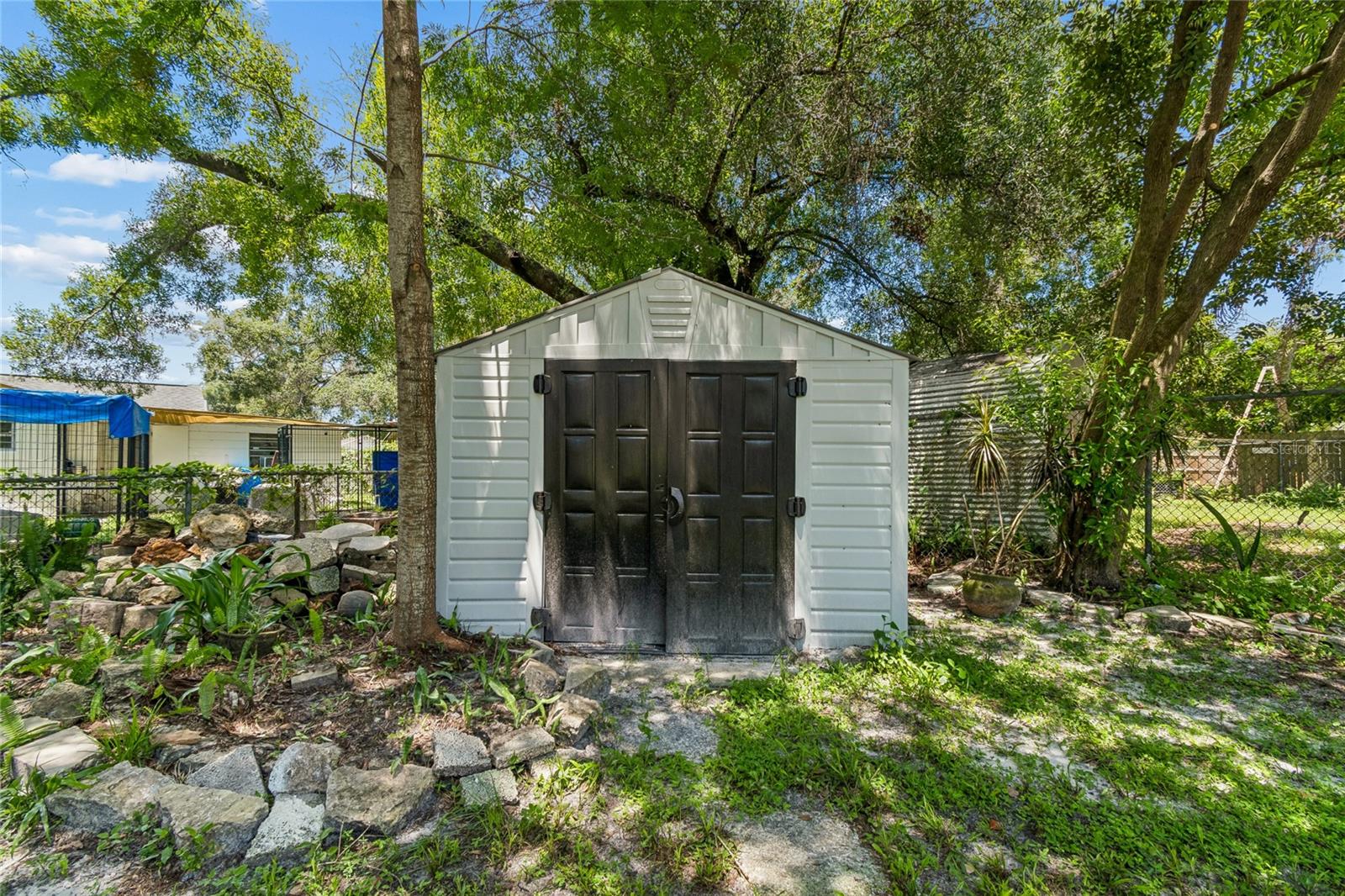 1614 E MAPLE AVE, TAMPA, FL — photo 52