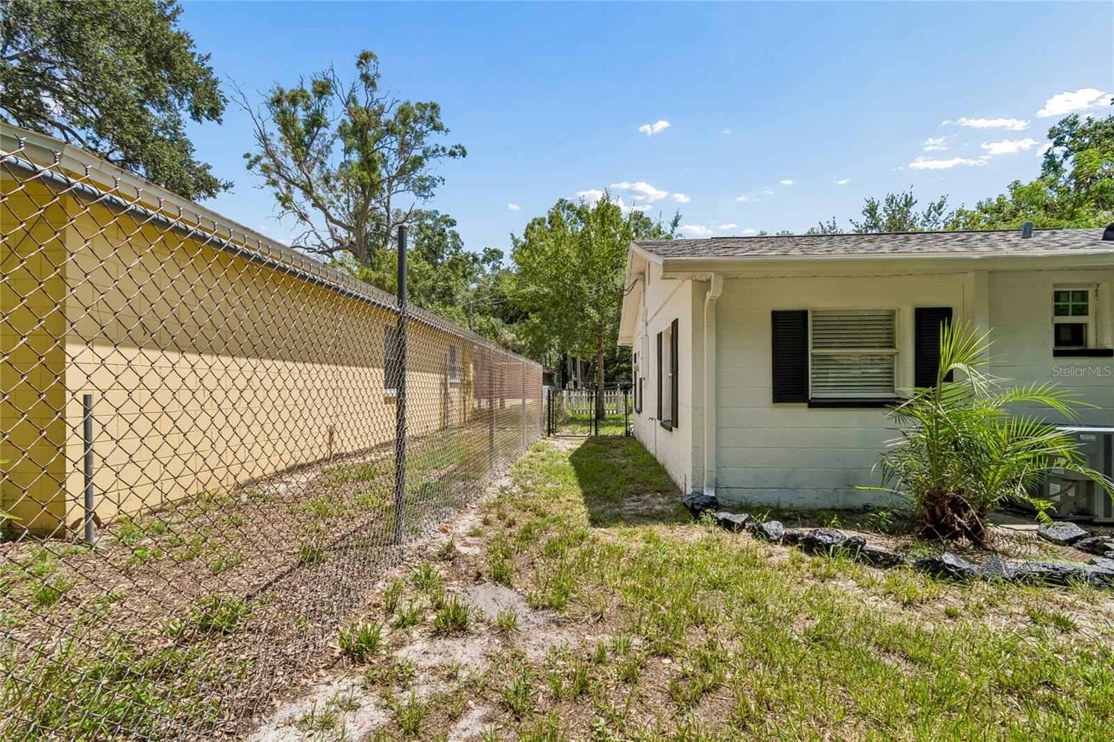 1614 E MAPLE AVE, TAMPA, FL — photo 53