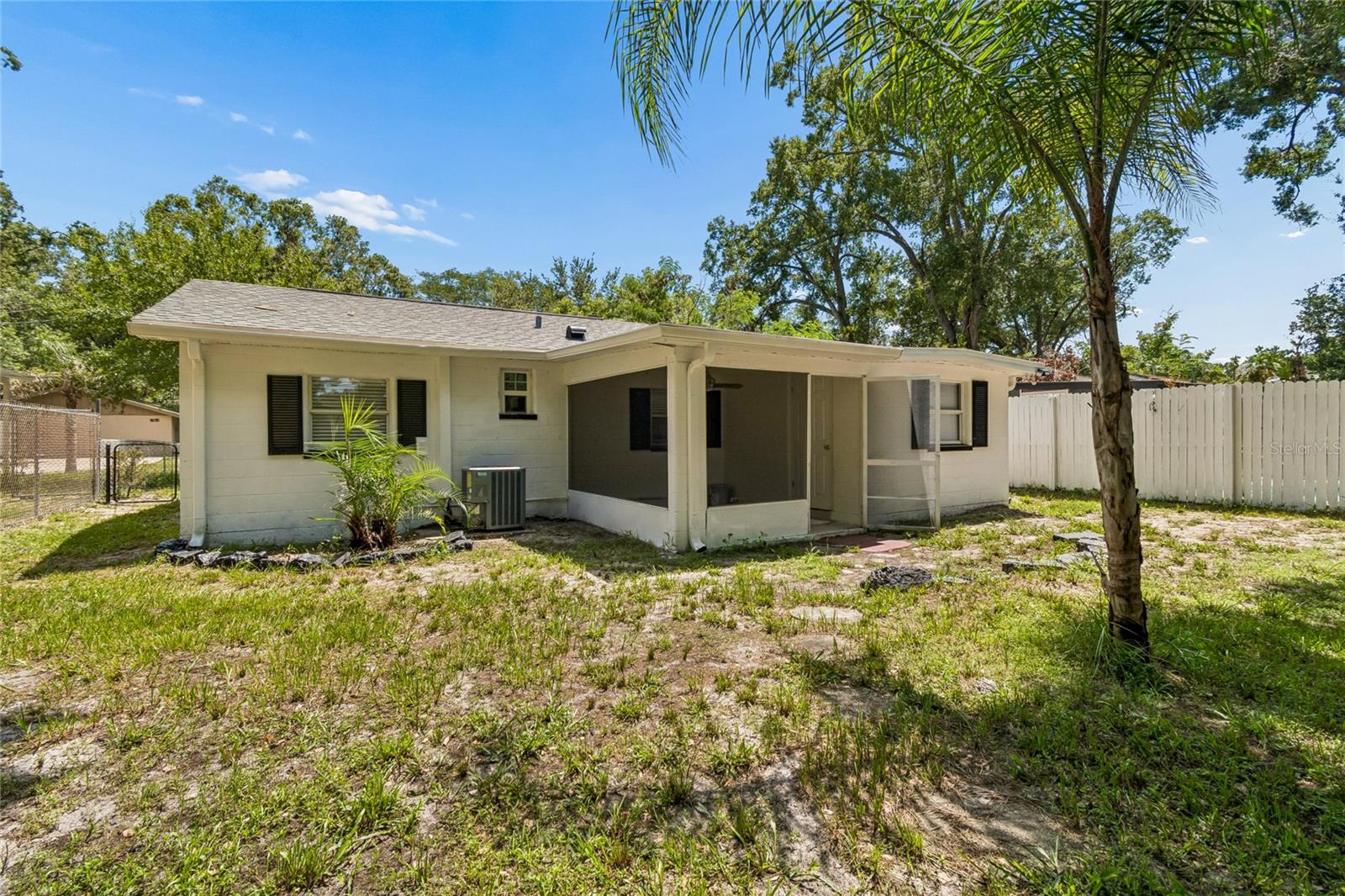 1614 E MAPLE AVE, TAMPA, FL — photo 58