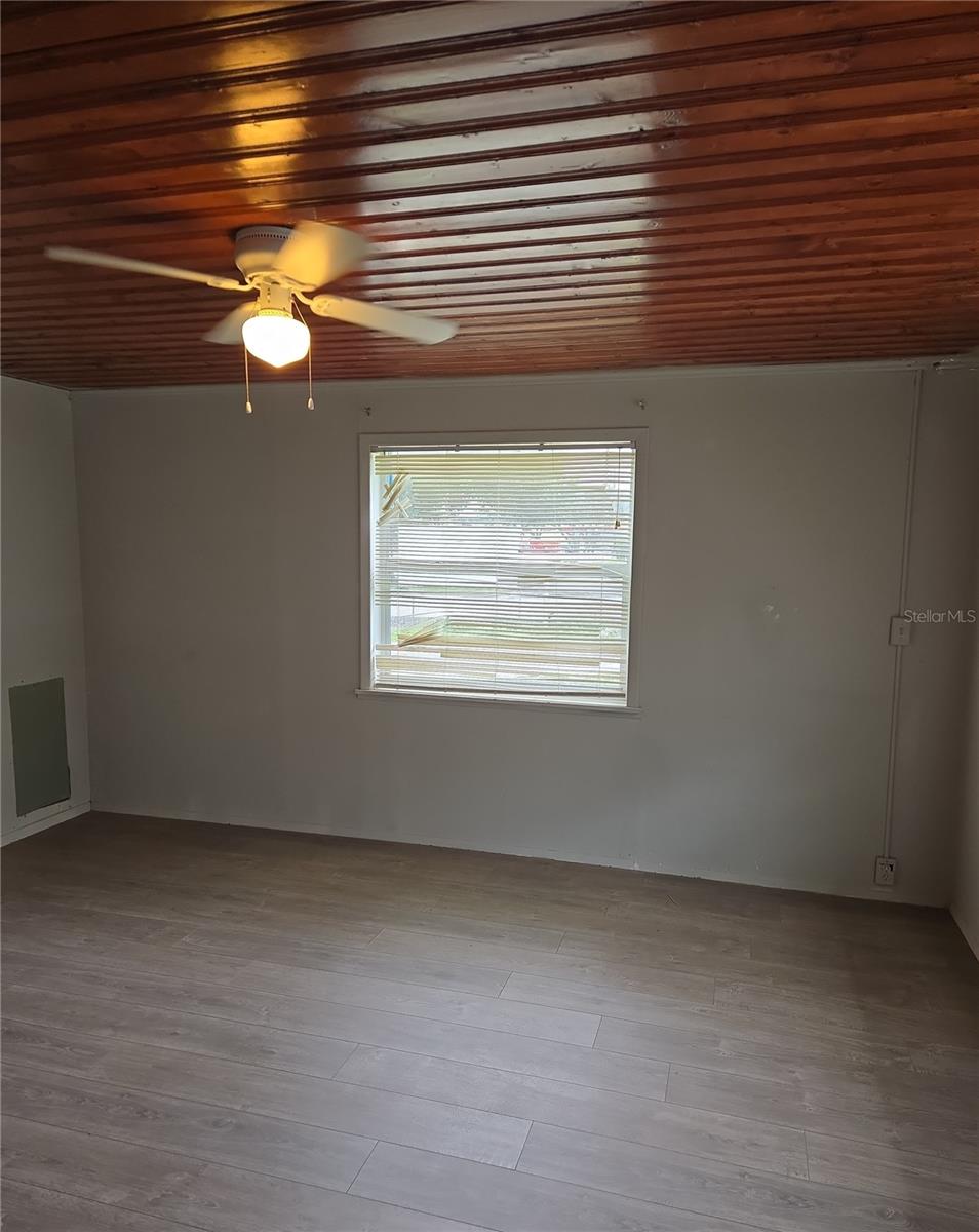 1402 MALUHIA DR, TAMPA, FL — photo 16