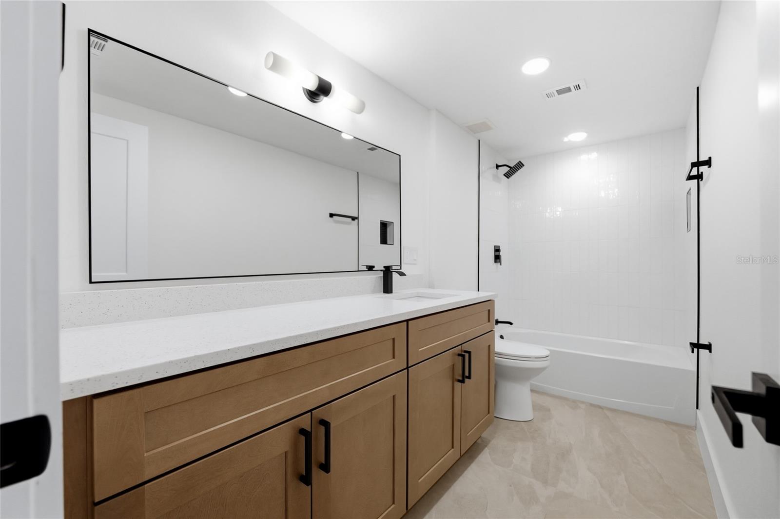 8602 BRIAR GROVE CIR, TAMPA, FL — photo 4