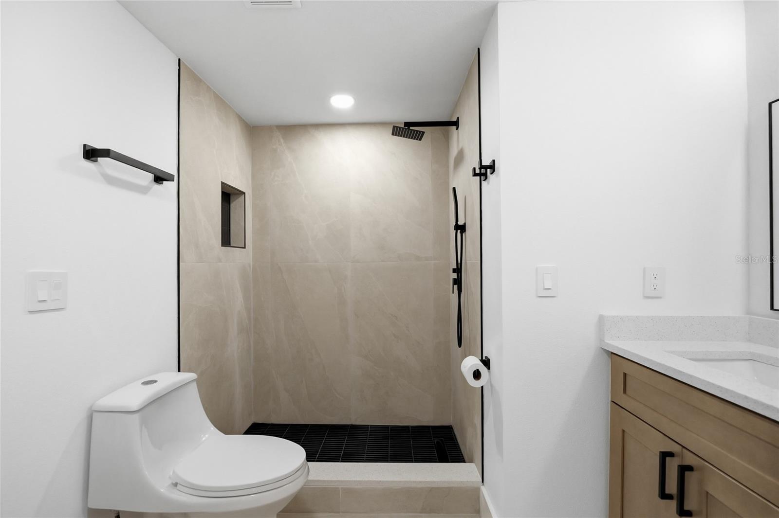 8602 BRIAR GROVE CIR, TAMPA, FL — photo 8