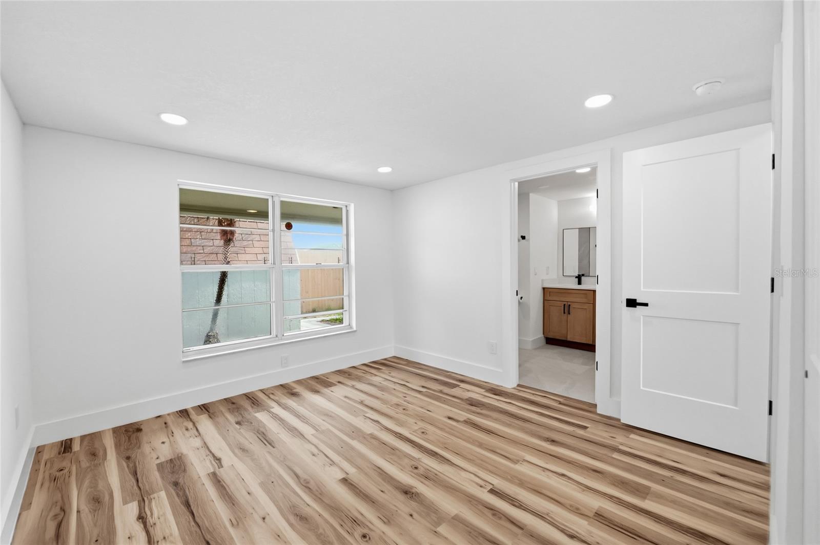 8602 BRIAR GROVE CIR, TAMPA, FL — photo 14
