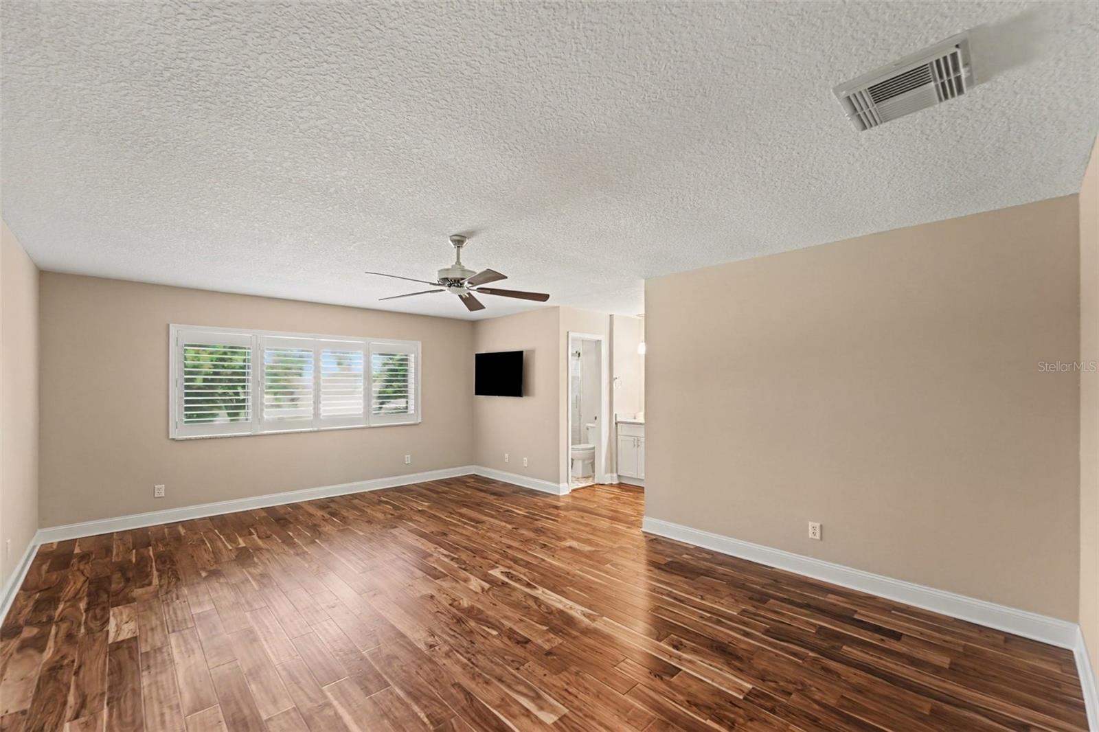 1683 WATERMARK CIR NE, ST PETERSBURG, FL — photo 13
