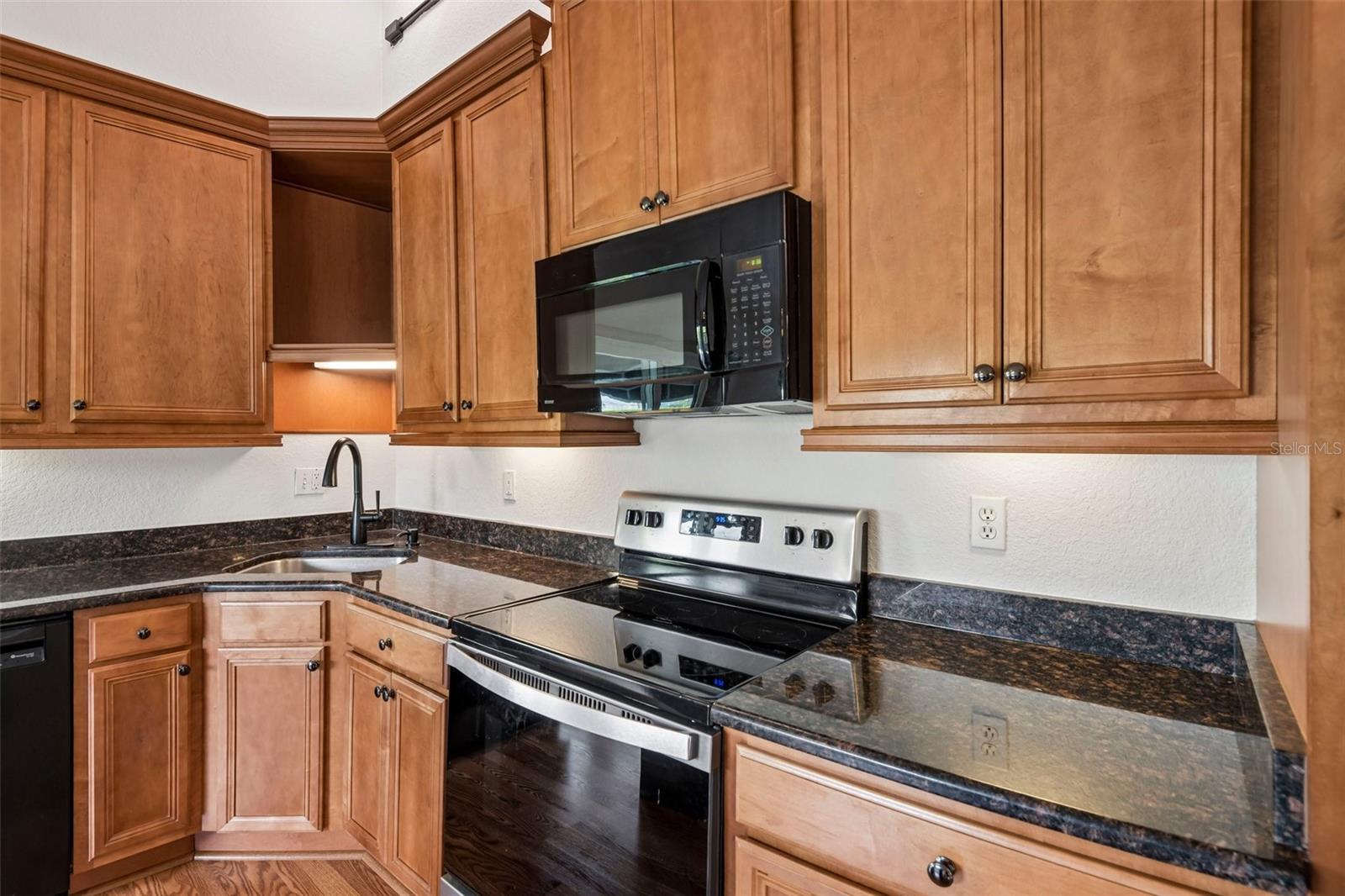 5731 28TH AVE S, GULFPORT, FL — photo 8