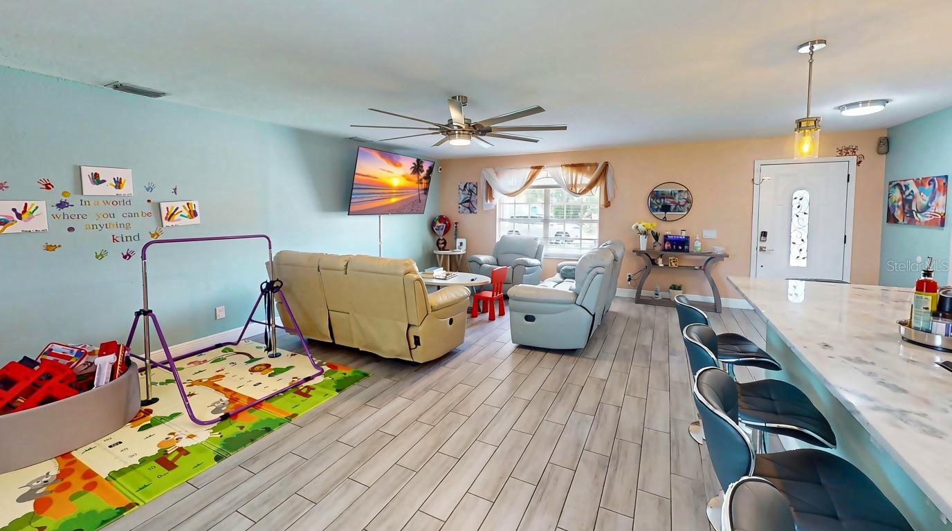 303 29TH ST E, PALMETTO, FL — photo 4