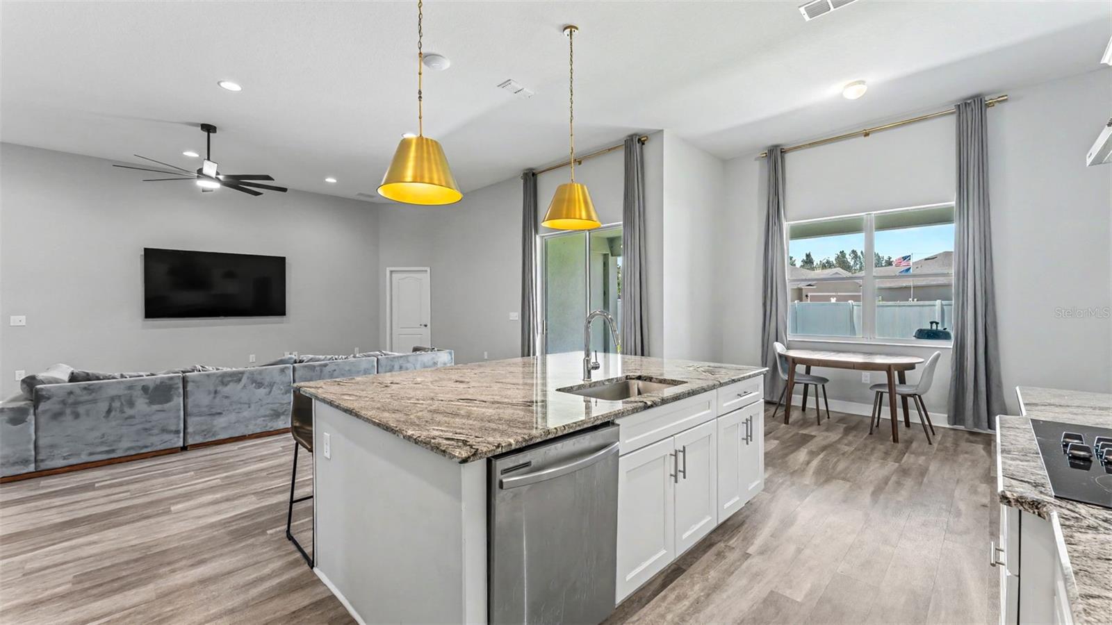 283 COVE AT EAGLE LAKE CIR, EAGLE LAKE, FL — photo 13