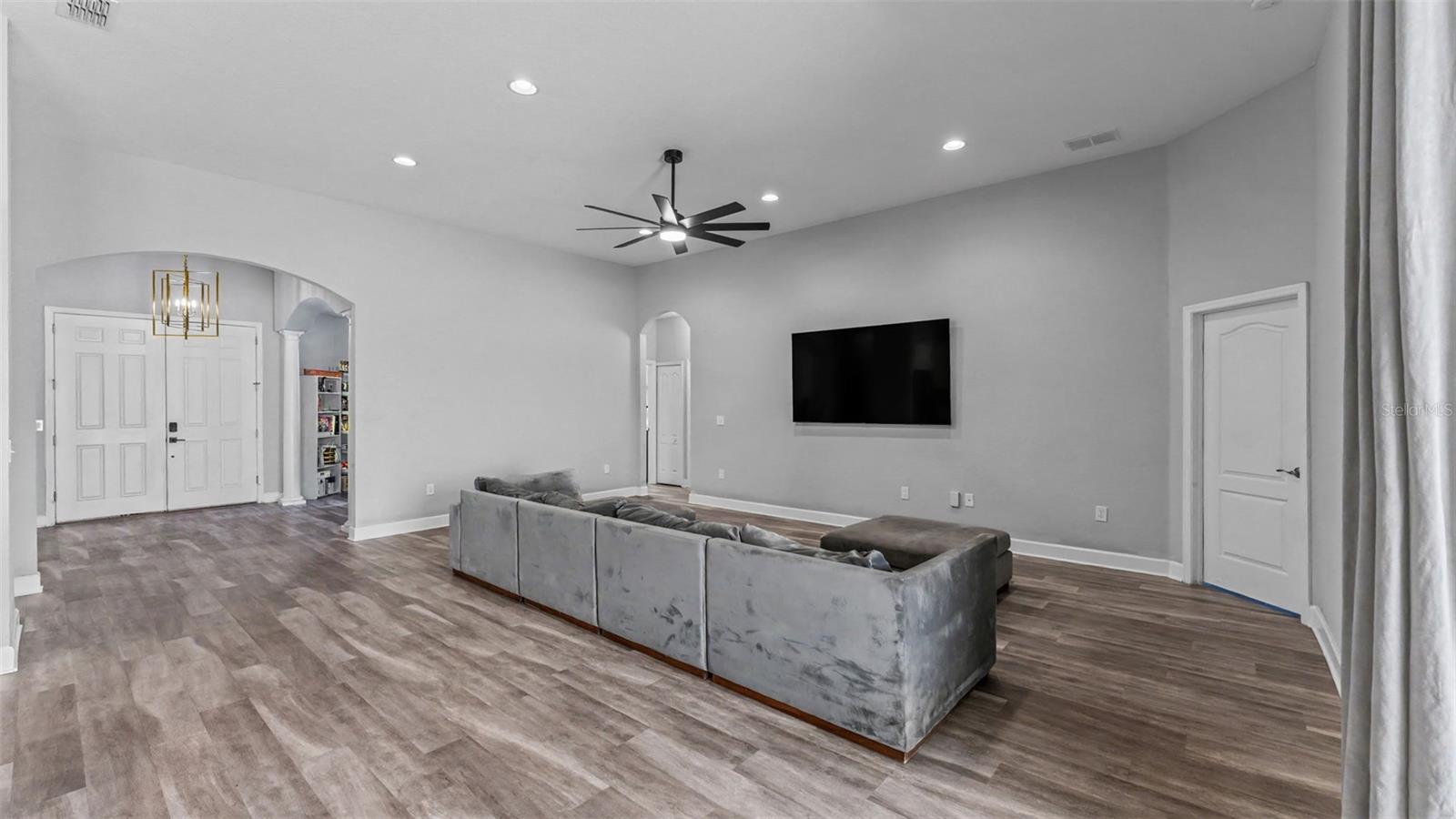 283 COVE AT EAGLE LAKE CIR, EAGLE LAKE, FL — photo 34