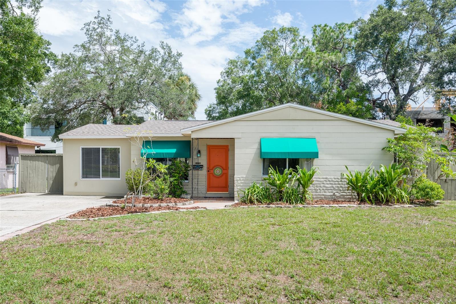4425 W BAY VILLA AVE, TAMPA, FL — photo 2