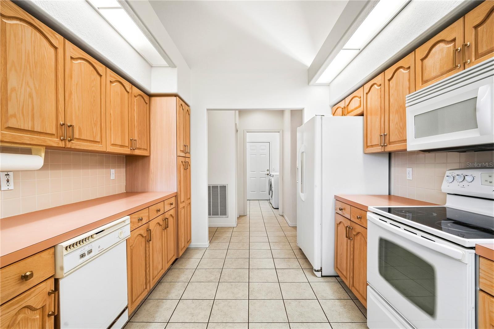 9415 ASHLEY DR, WEEKI WACHEE, FL — photo 41