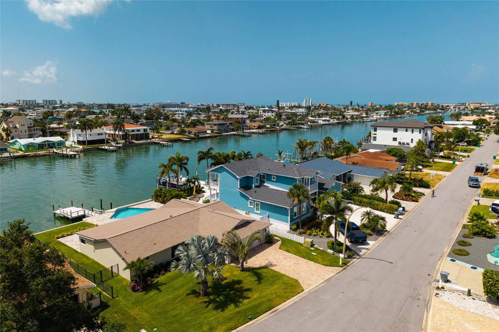 825 116TH AVE, TREASURE ISLAND, FL