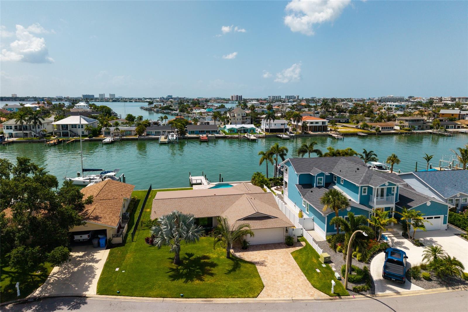 825 116TH AVE, TREASURE ISLAND, FL — photo 2