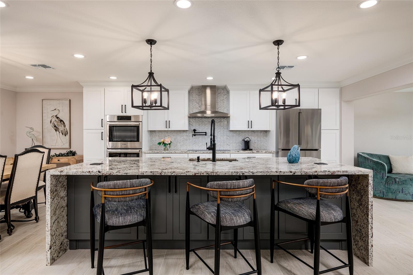 825 116TH AVE, TREASURE ISLAND, FL — photo 8