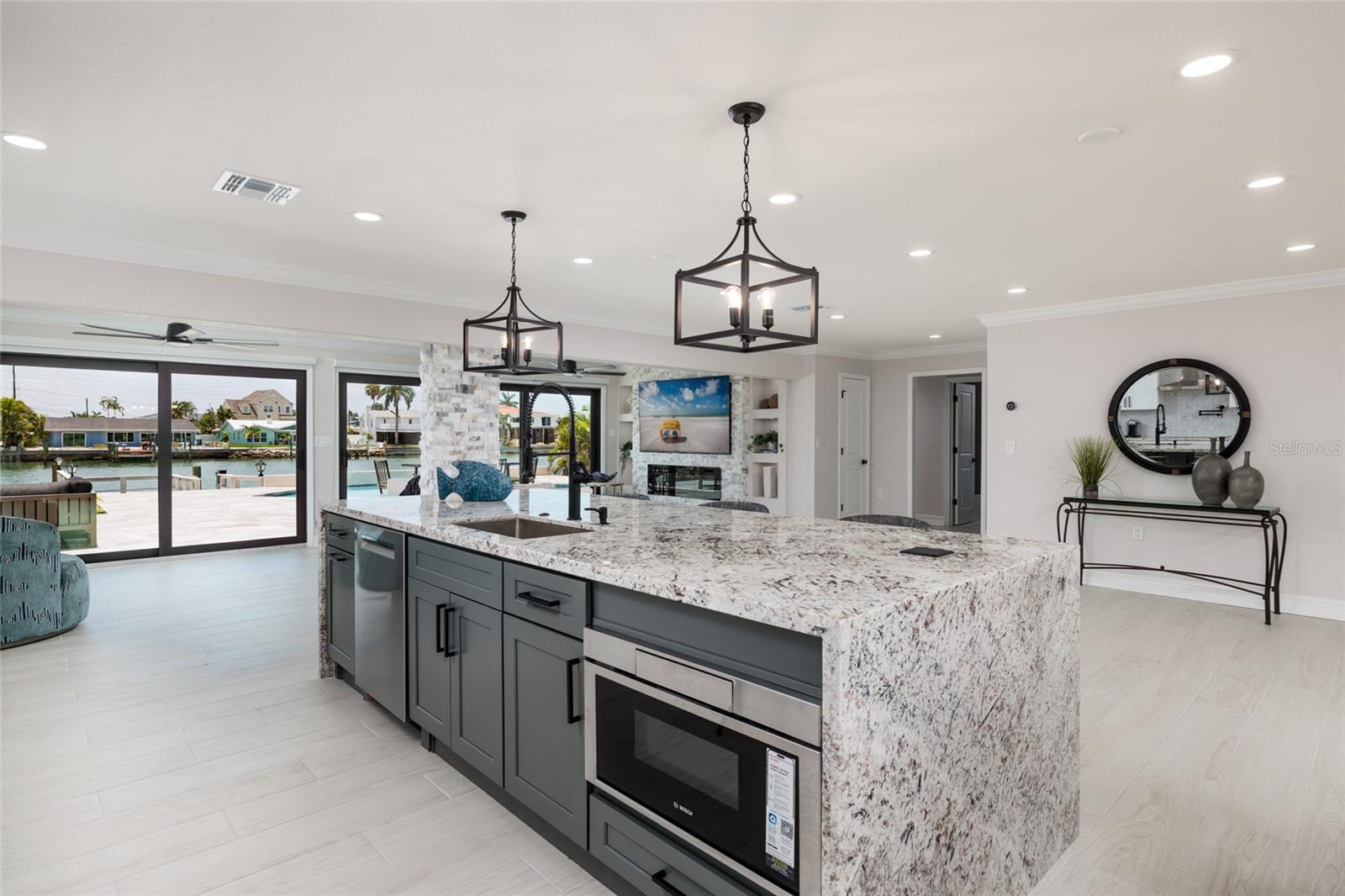 825 116TH AVE, TREASURE ISLAND, FL — photo 11