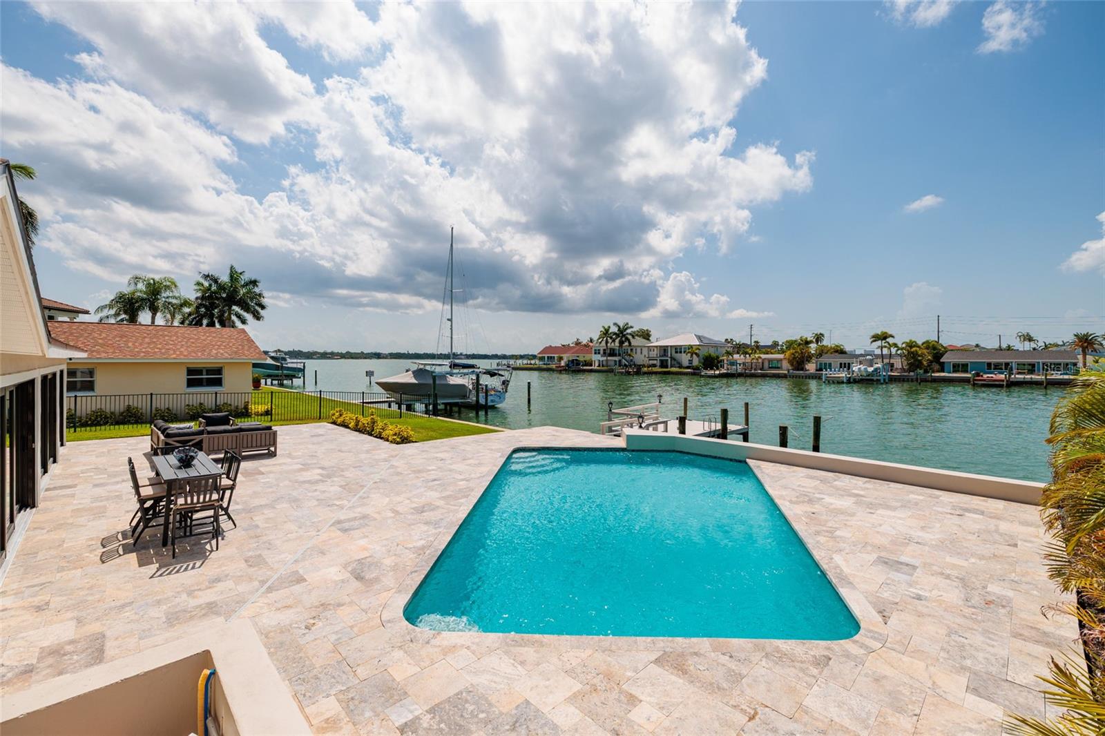 825 116TH AVE, TREASURE ISLAND, FL — photo 16