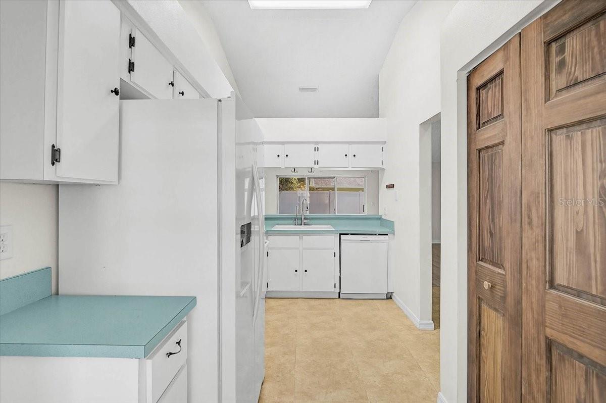 13616 LARAWAY DR, RIVERVIEW, FL — photo 9