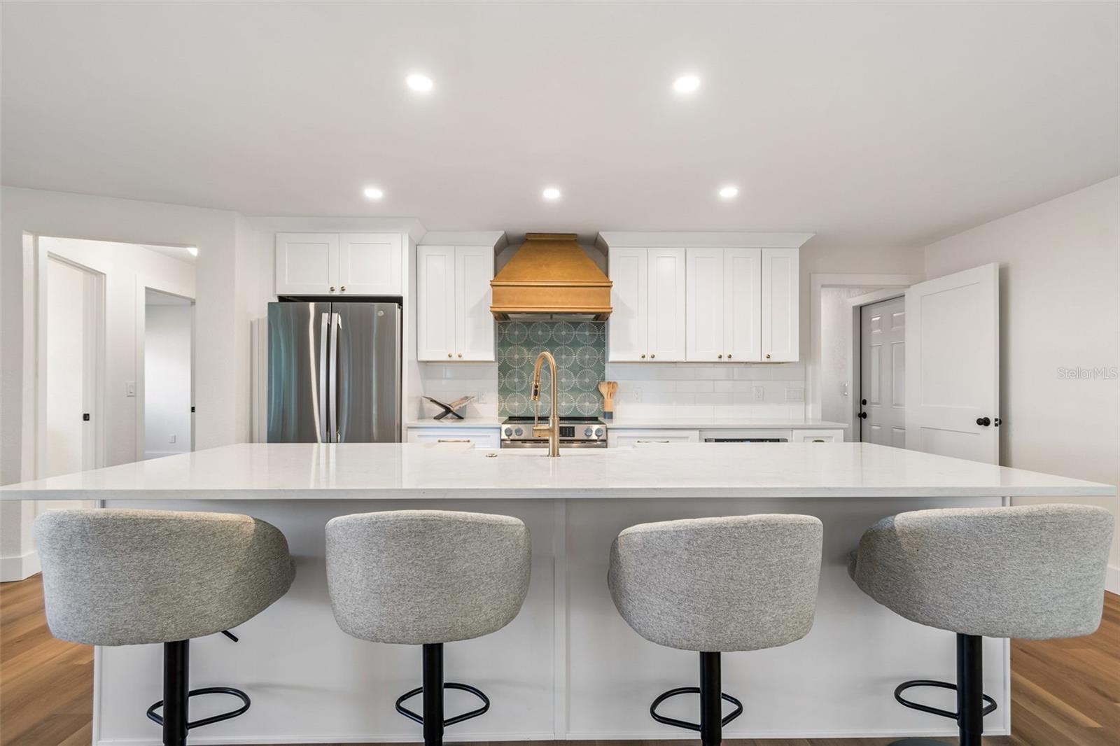 12805 KIMBERLY OAKS CIR, LARGO, FL — photo 10