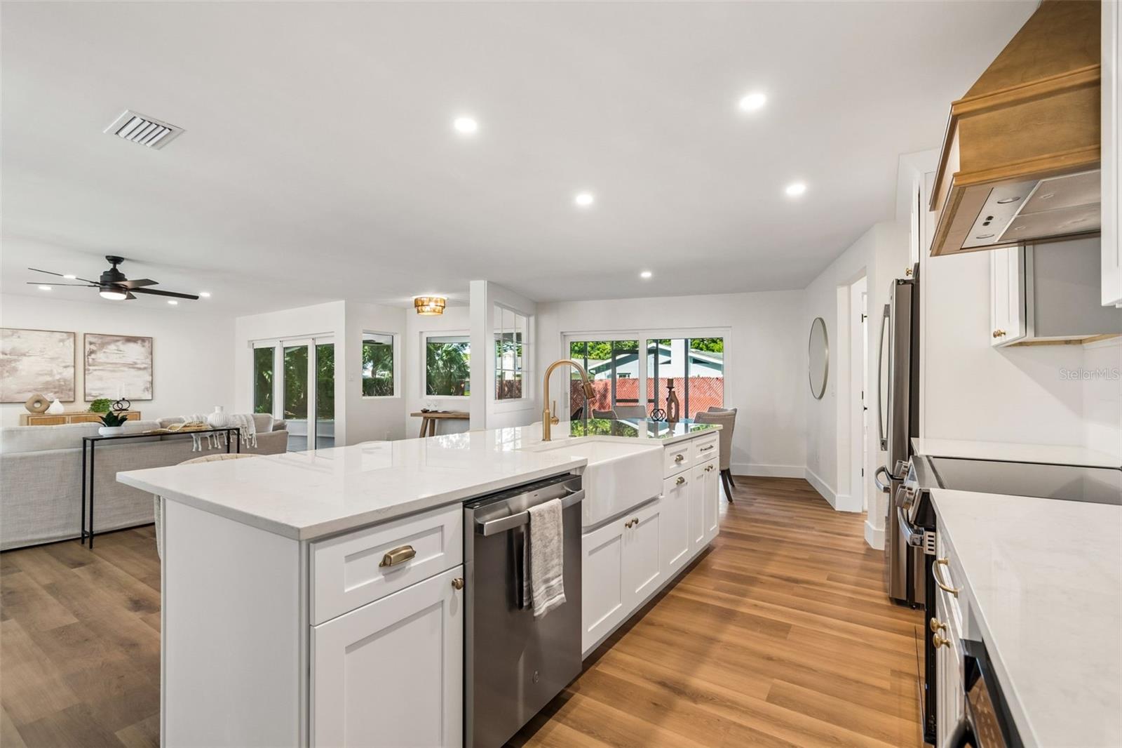 12805 KIMBERLY OAKS CIR, LARGO, FL — photo 15