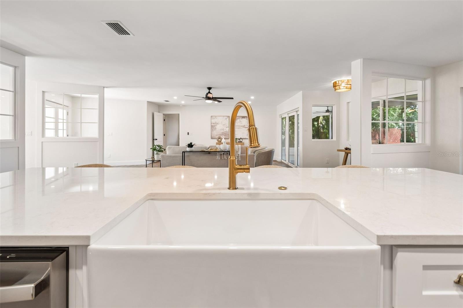 12805 KIMBERLY OAKS CIR, LARGO, FL — photo 16