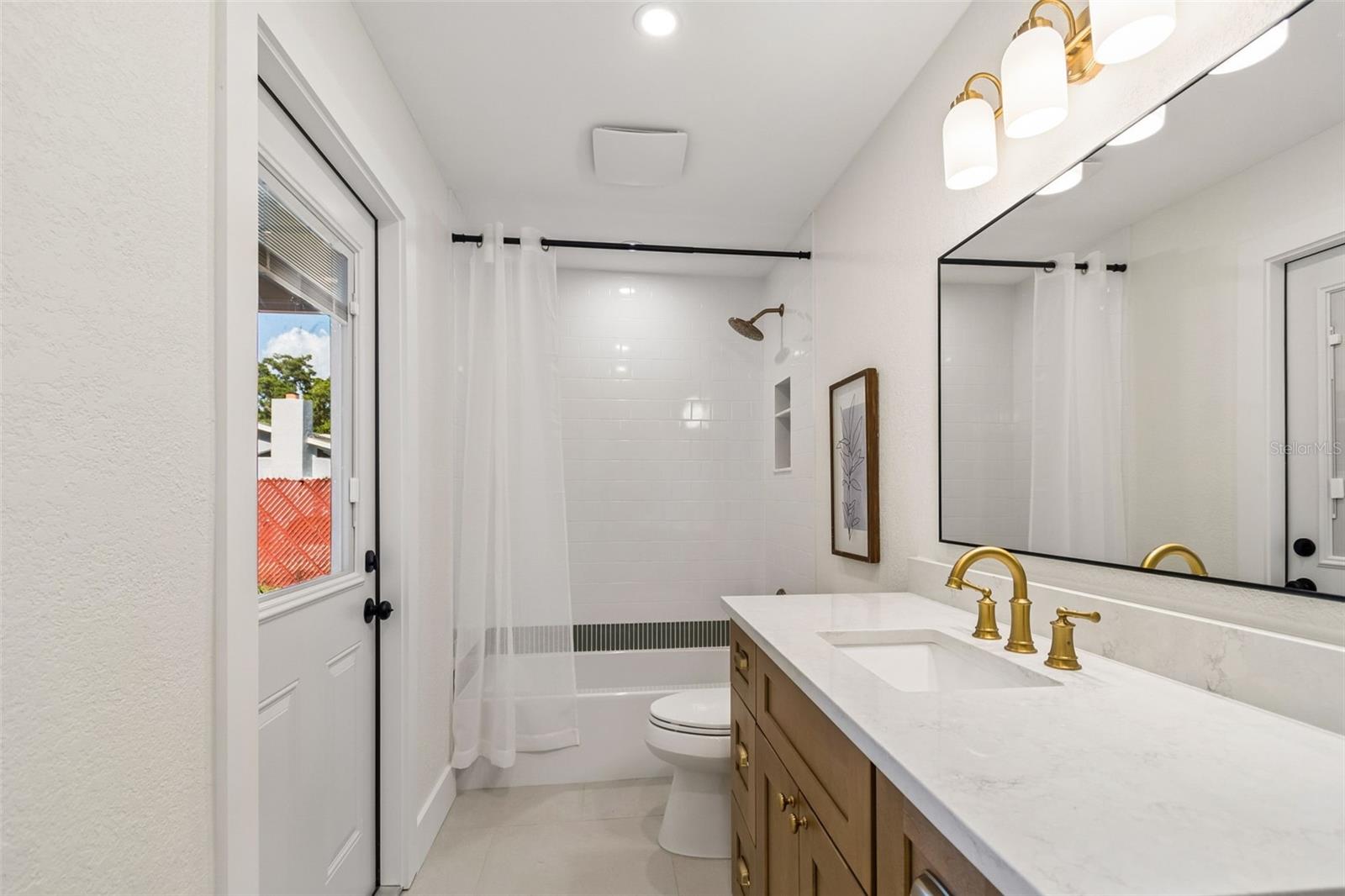 12805 KIMBERLY OAKS CIR, LARGO, FL — photo 34