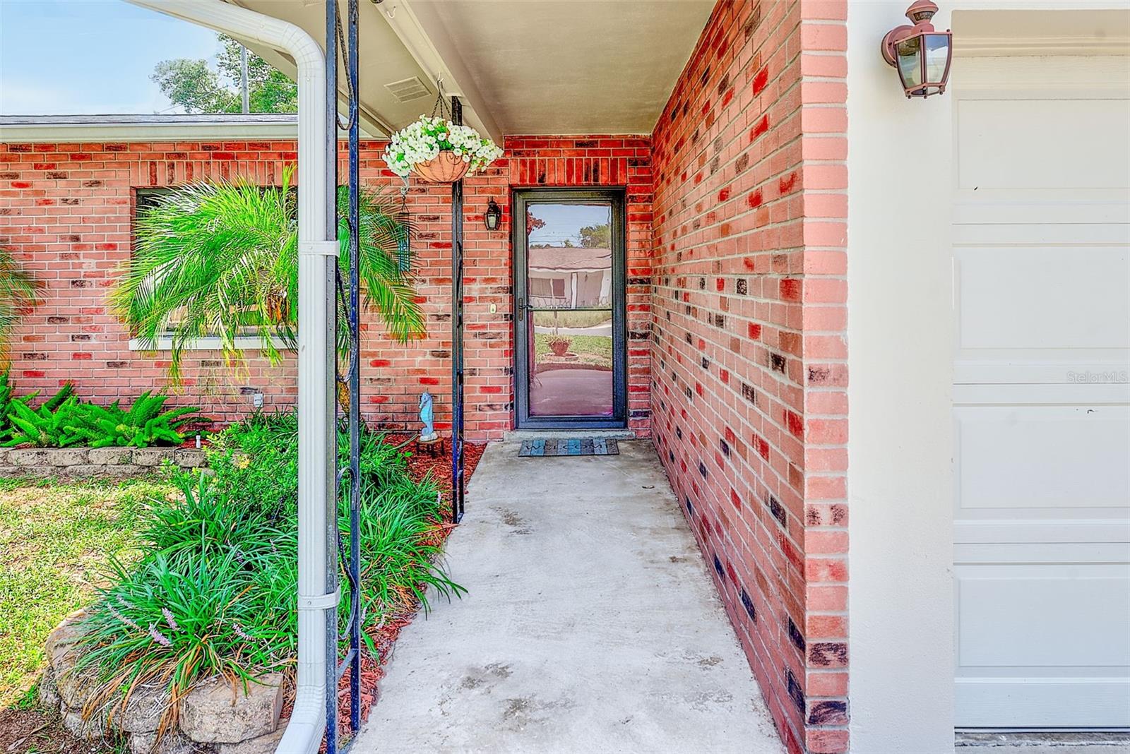 929 BRITTON ST, LARGO, FL — photo 2