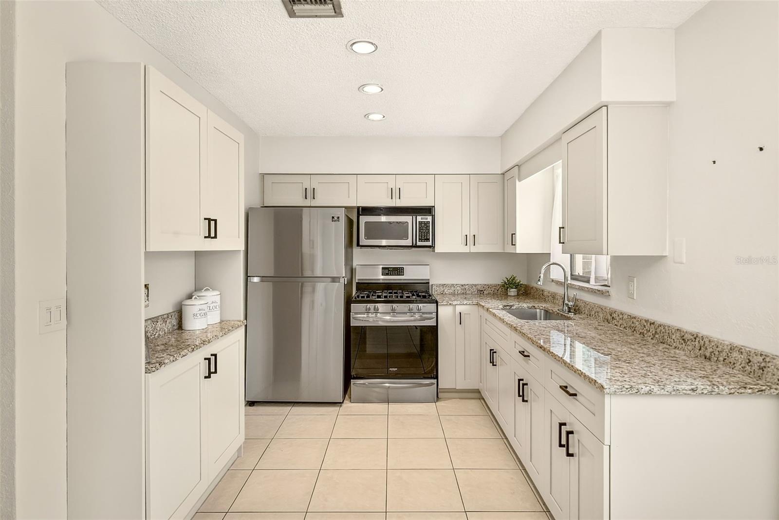 929 BRITTON ST, LARGO, FL — photo 11