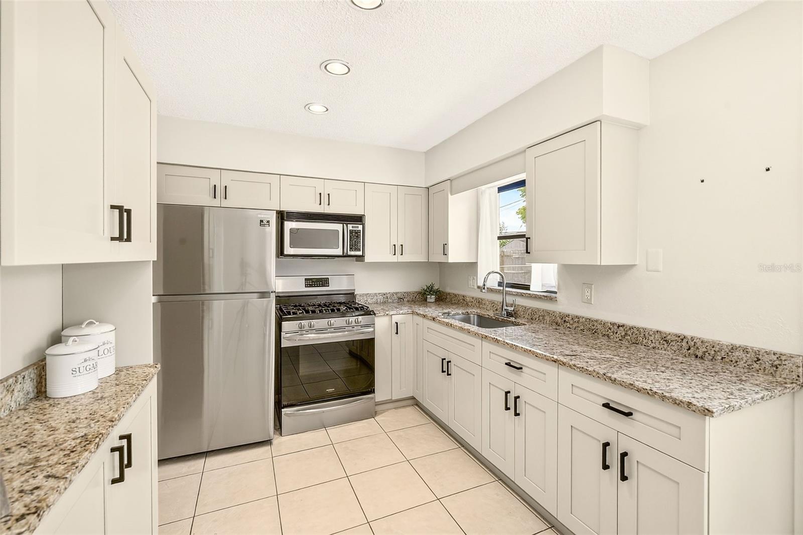 929 BRITTON ST, LARGO, FL — photo 12