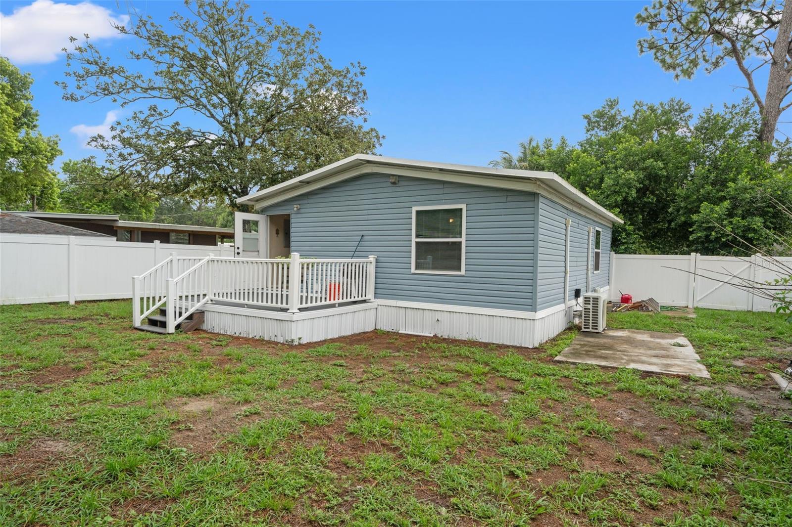 237 MONROE AVE, BROOKSVILLE, FL — photo 19