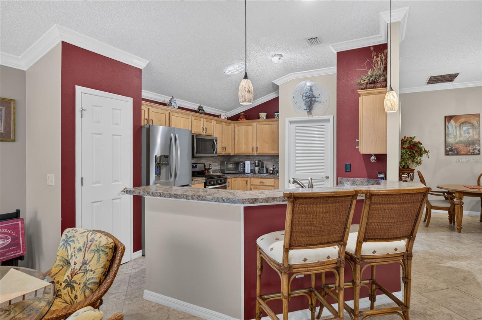 17246 SE 85TH WILLOWICK CIR, THE VILLAGES, FL — photo 15