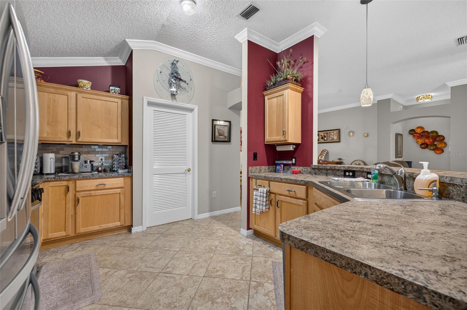 17246 SE 85TH WILLOWICK CIR, THE VILLAGES, FL — photo 18