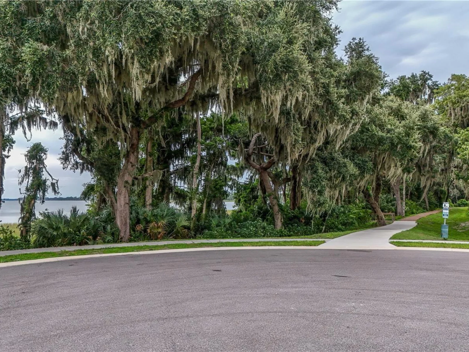 3625 SUBLETT LOOP, TAVARES, FL — photo 43