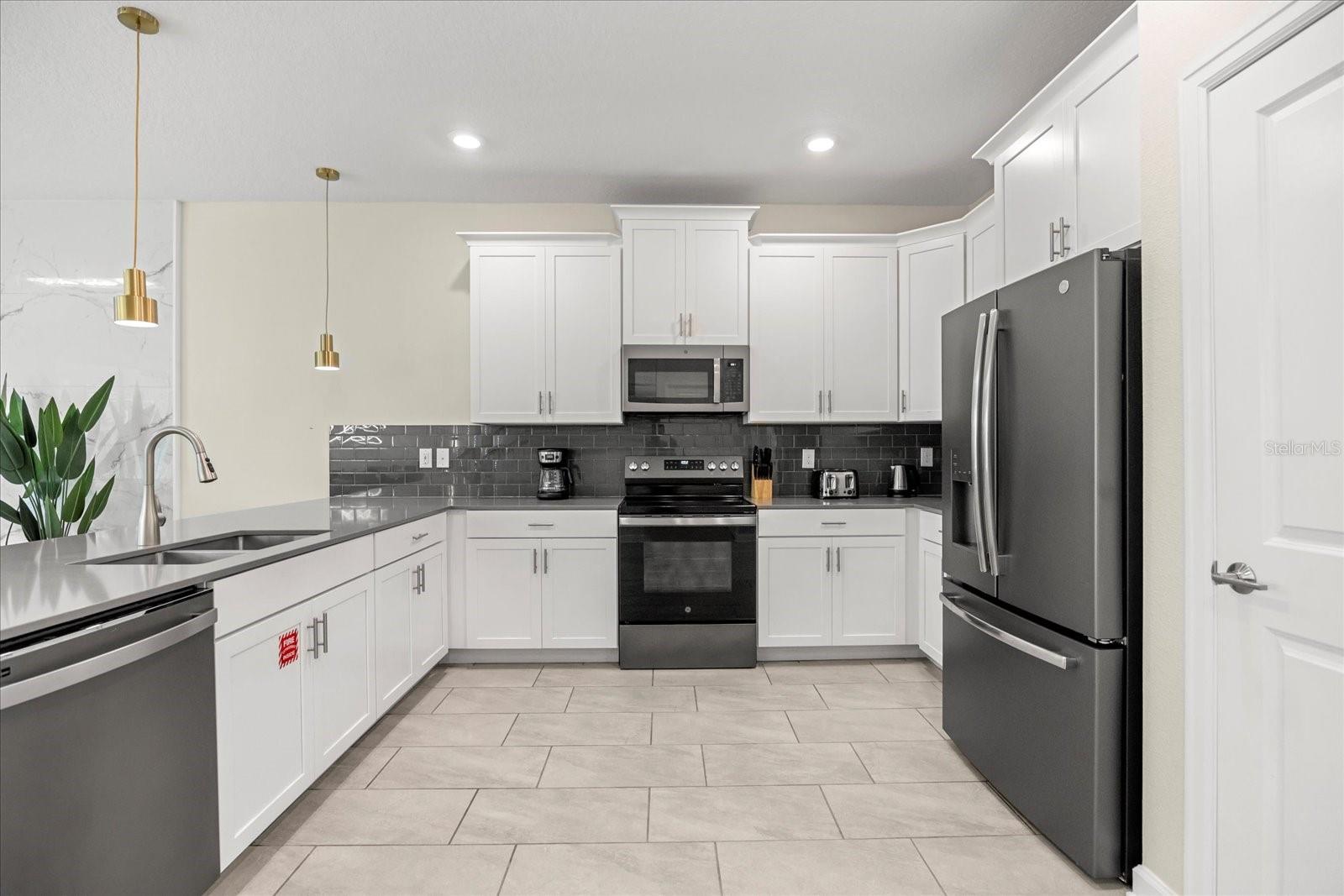 4548 TARGET BLVD, KISSIMMEE, FL — photo 9