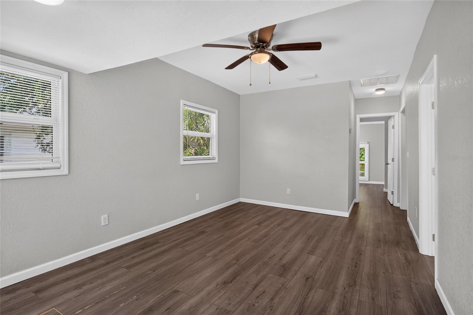 411 12TH AVE E, BRADENTON, FL — photo 2