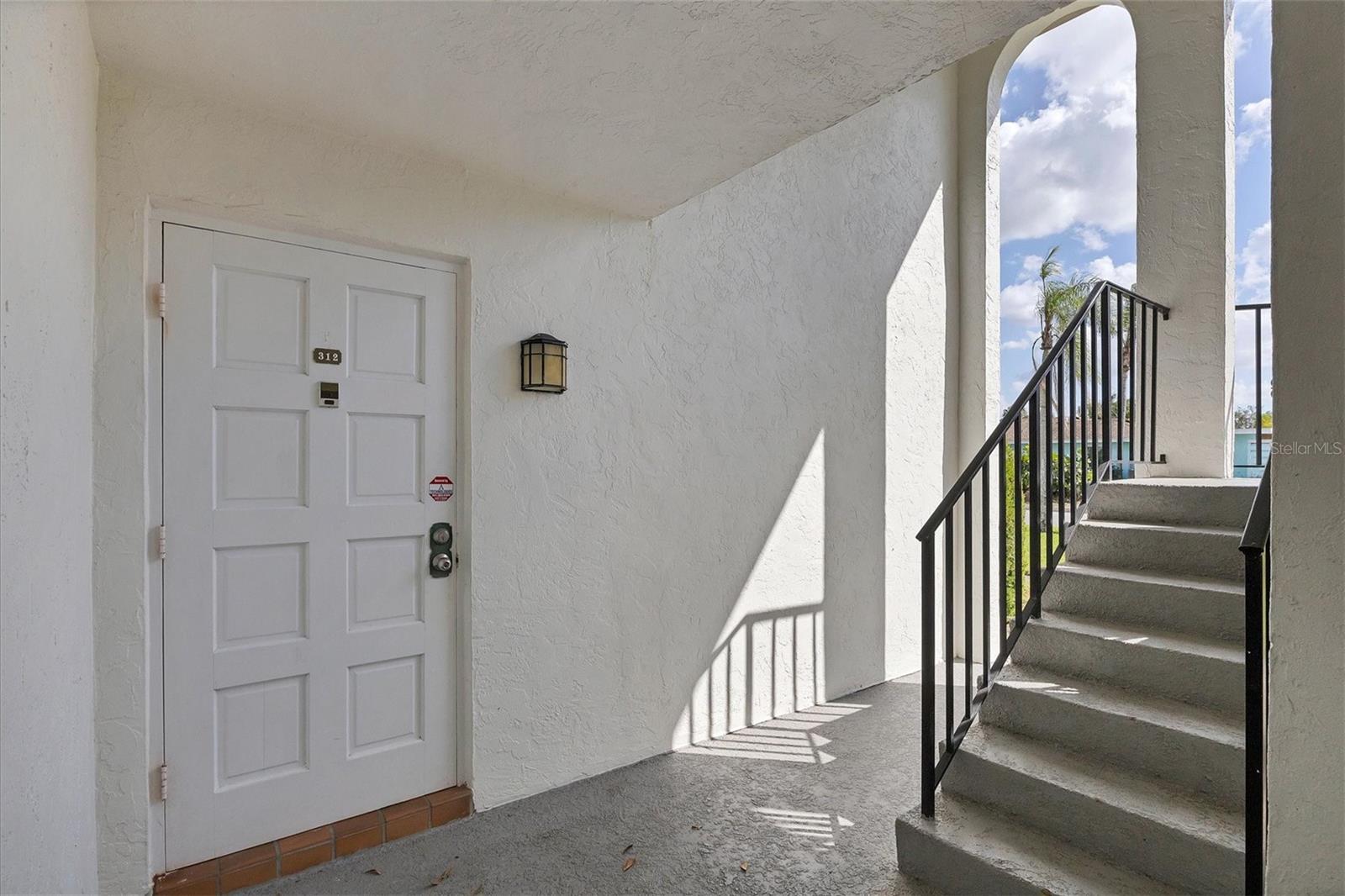 5800 HOLLYWOOD BLVD #312, SARASOTA, FL — photo 3