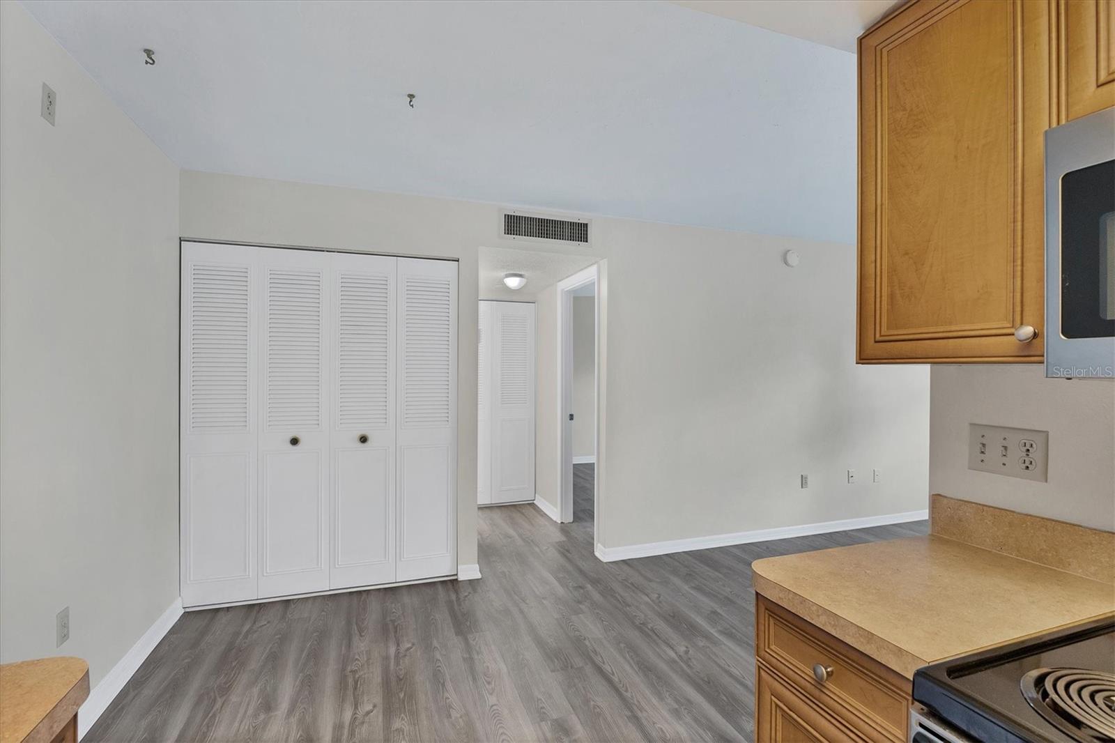 5800 HOLLYWOOD BLVD #312, SARASOTA, FL — photo 15