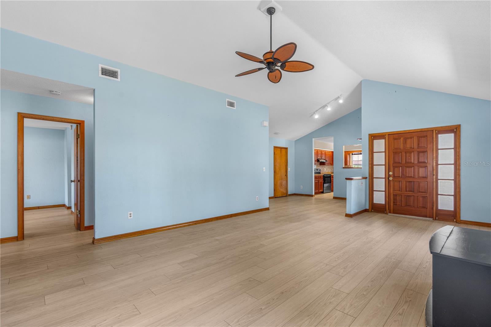 104 SHOAL CREEK CIR, DAYTONA BEACH, FL — photo 12