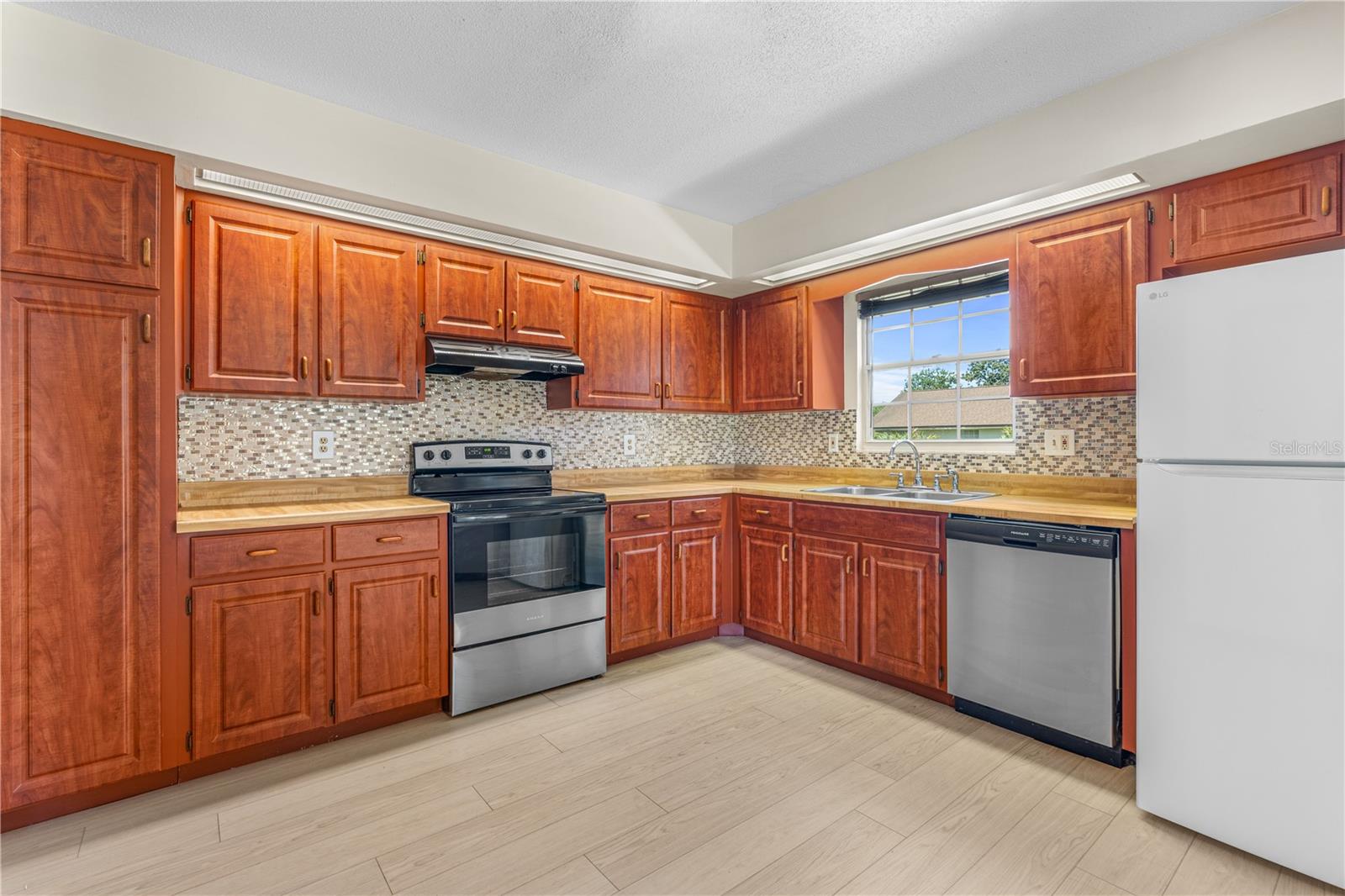 104 SHOAL CREEK CIR, DAYTONA BEACH, FL — photo 15