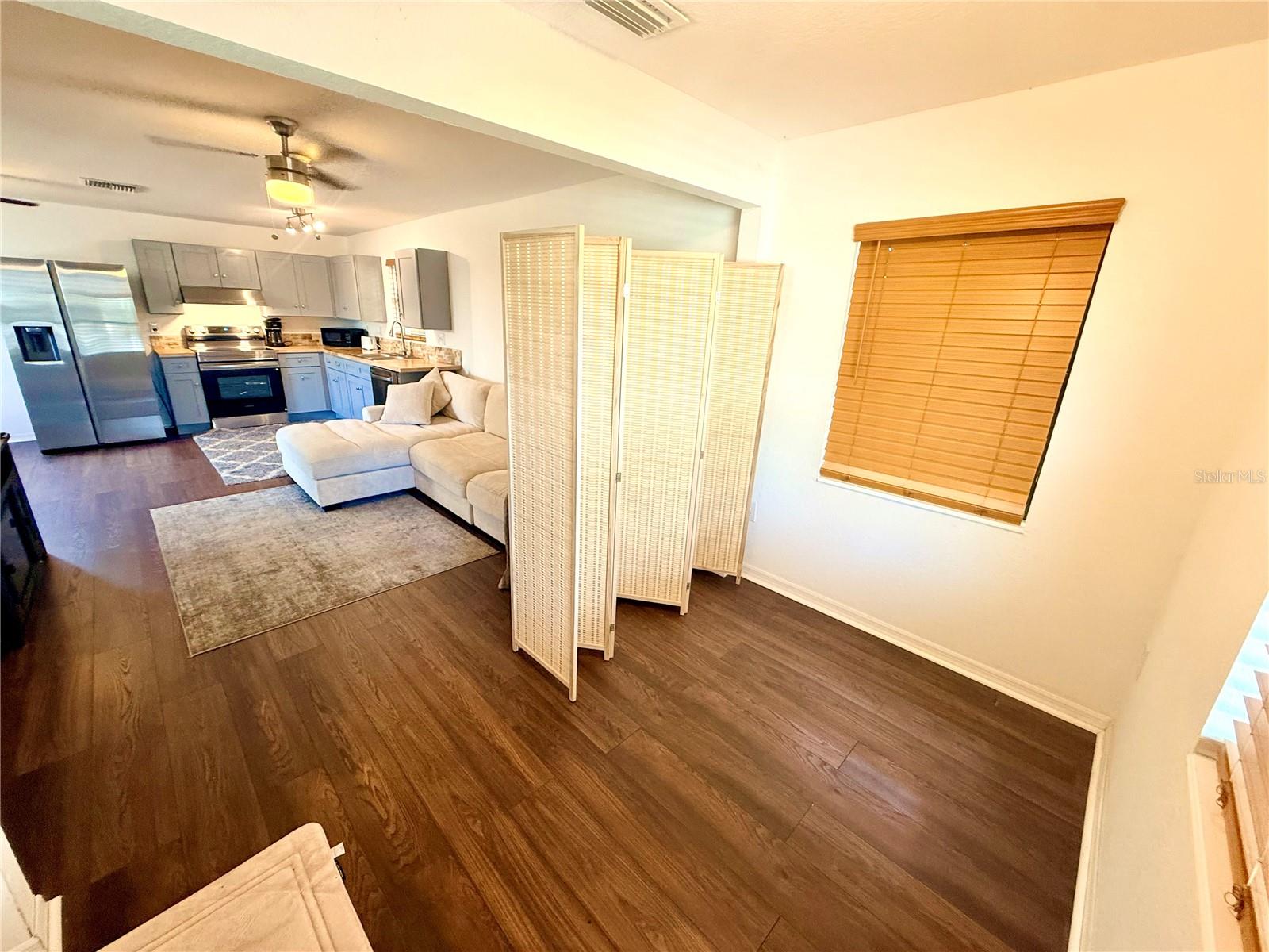 2852 59TH AVE N, ST PETERSBURG, FL — photo 3