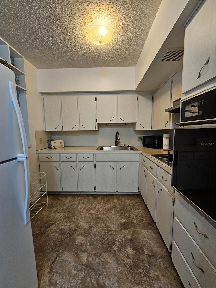 2331 FINLANDIA LN #37, CLEARWATER, FL — photo 7