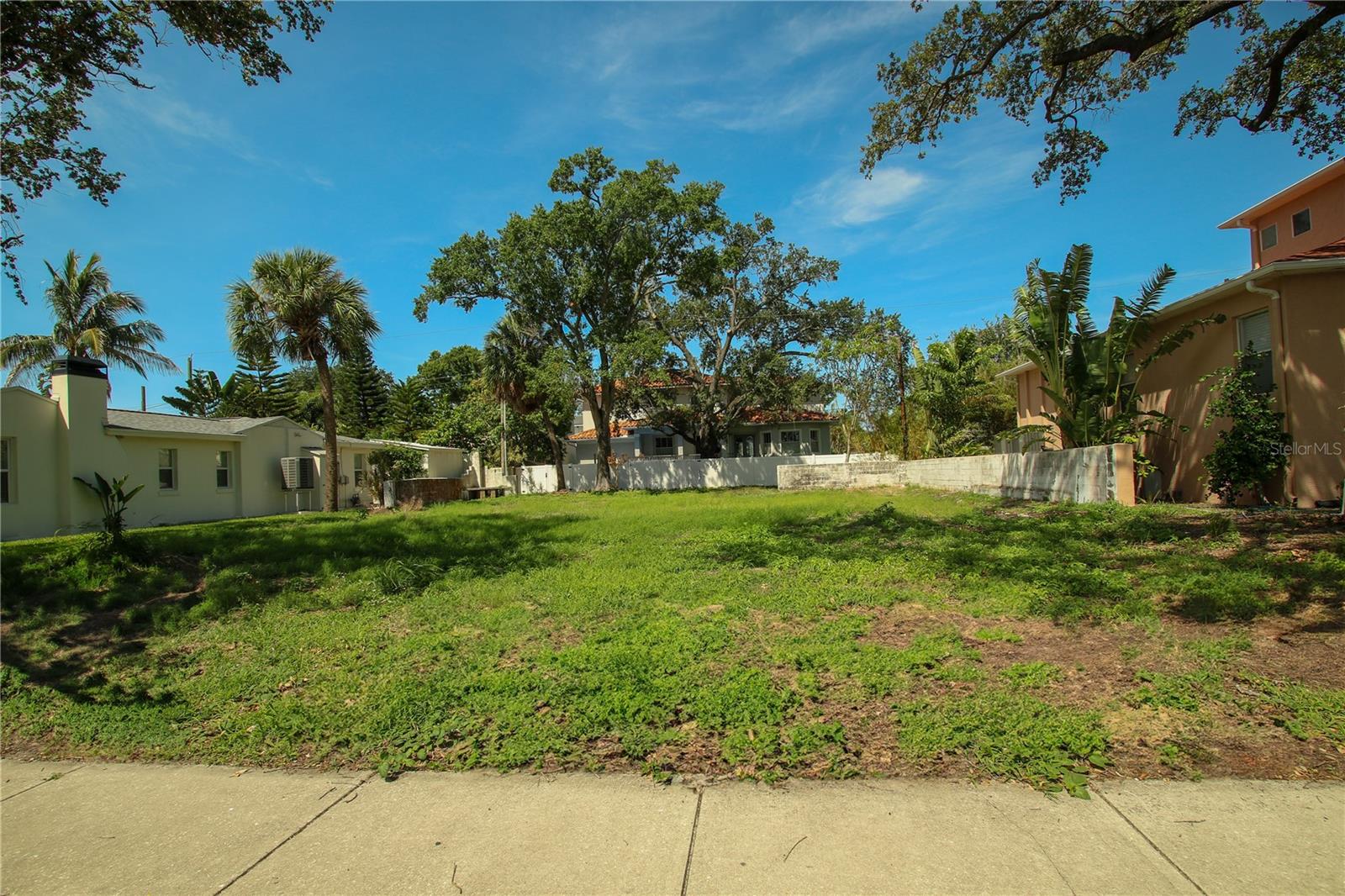 424 CHANNEL DR, TAMPA, FL — photo 2