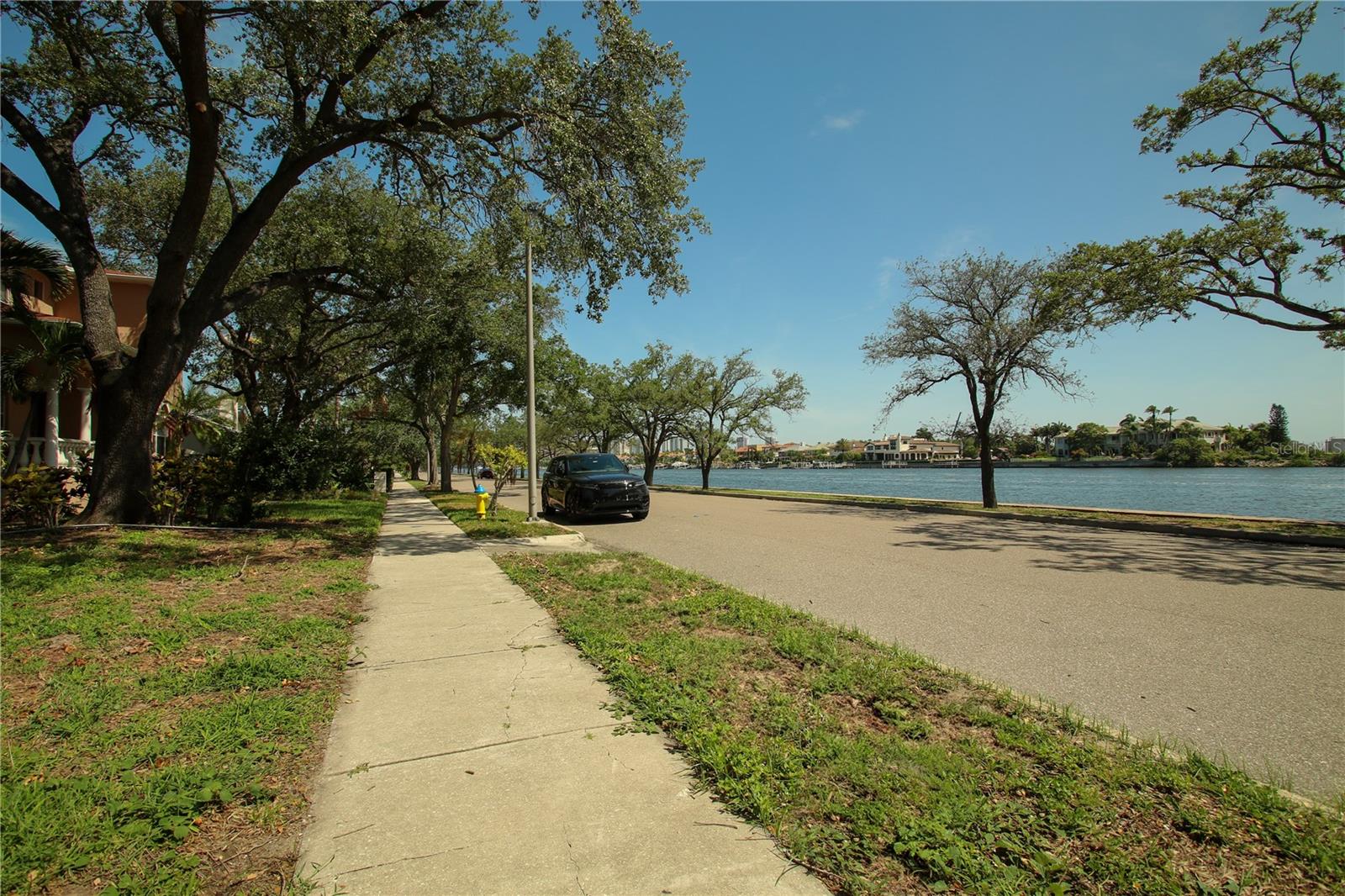 424 CHANNEL DR, TAMPA, FL — photo 3