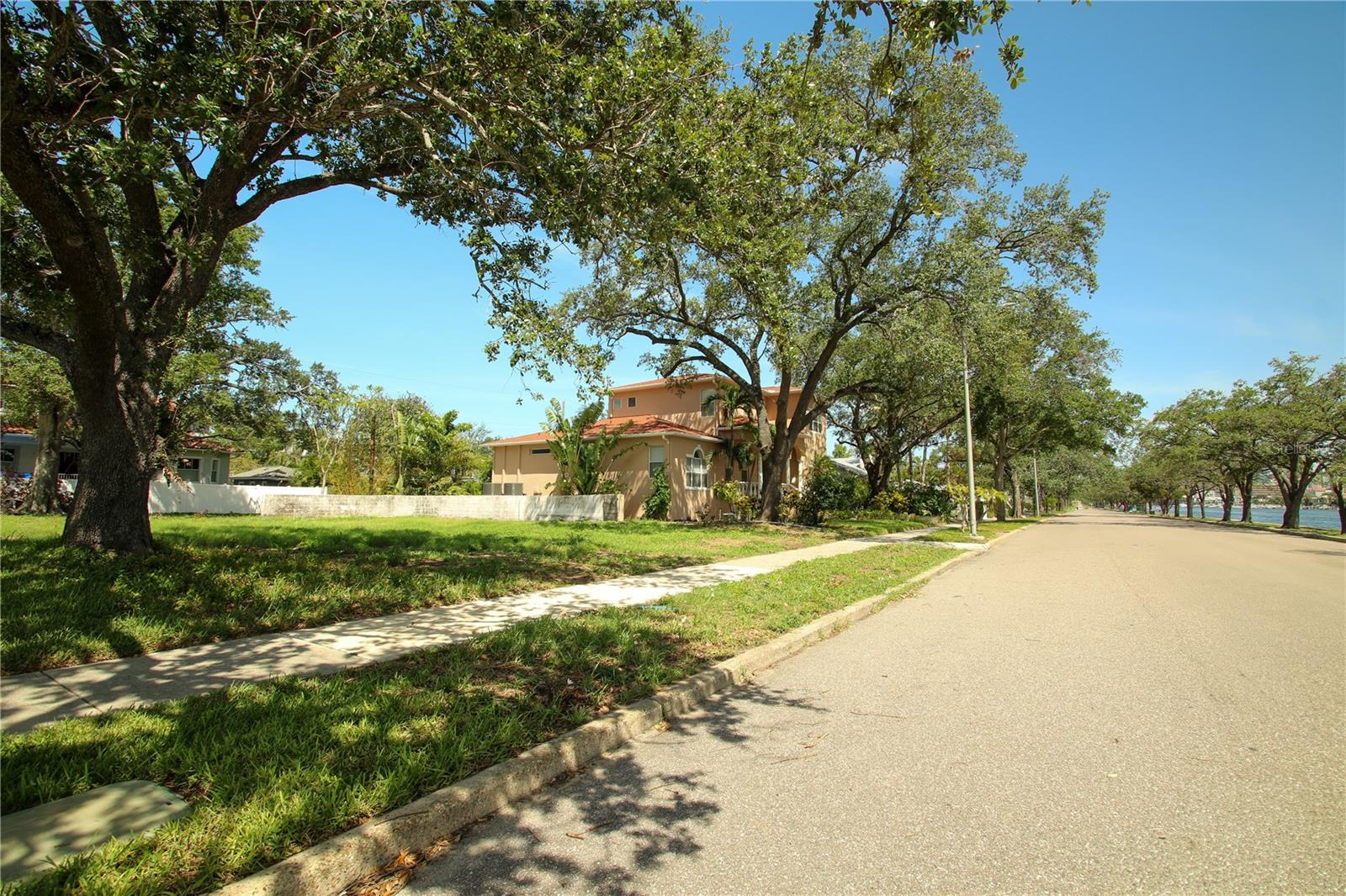 424 CHANNEL DR, TAMPA, FL — photo 6