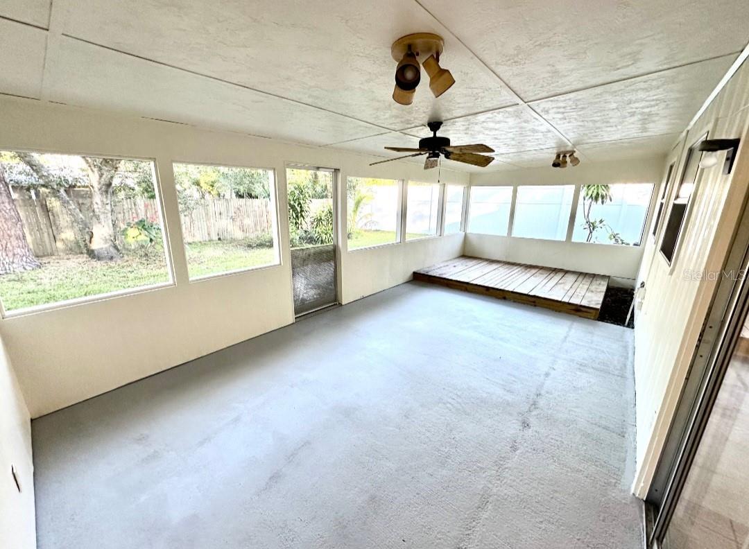 3977 VANA DR, SARASOTA, FL — photo 9