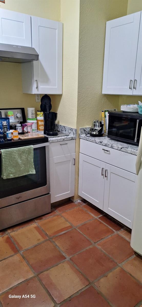 138 FRANCIS DR NE, PORT CHARLOTTE, FL — photo 2