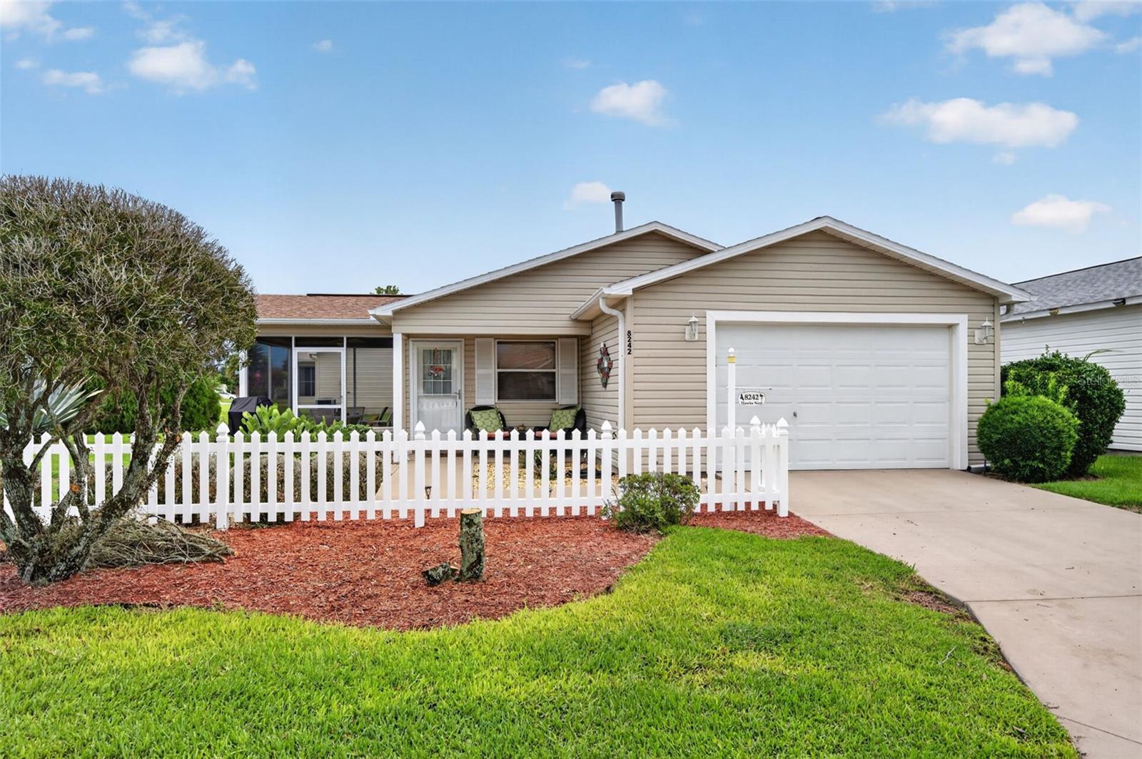 8242 SE 169TH PALOWNIA LOOP, THE VILLAGES, FL — photo 2